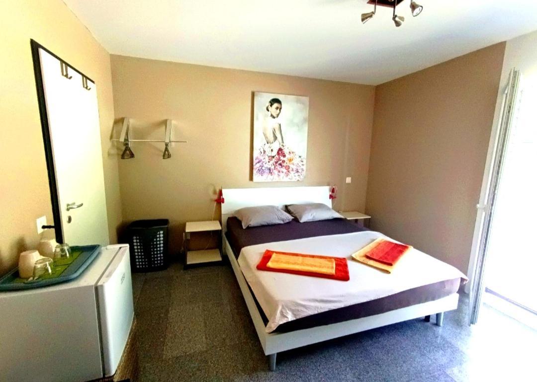 Hotel 33 à Cadenazzo Extérieur photo